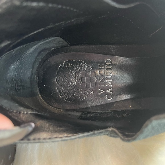 VINCE CAMUTO Women's Ankle Booties Parveen Suede Buckle Black Size 8.5 Shoes - Picture 6 of 8